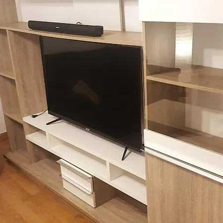 4f, Aire Acondic, 80m2, 2 Dormitorios, 4 Huespedes, Wifi Gratis Apartment