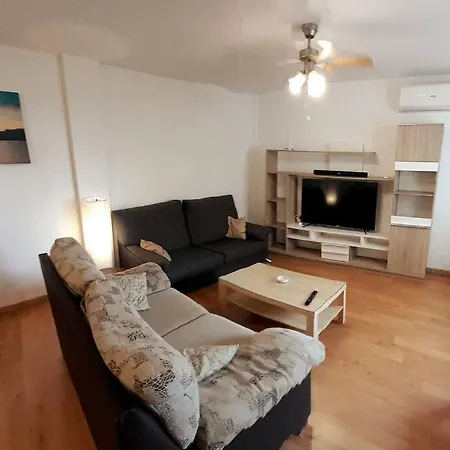 4f, Aire Acondic, 80m2, 2 Dormitorios, 4 Huespedes, Wifi Gratis