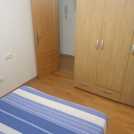 4f, Aire Acondic, 80m2, 2 Dormitorios, 4 Huespedes, Wifi Gratis La Linea de la Concepcion