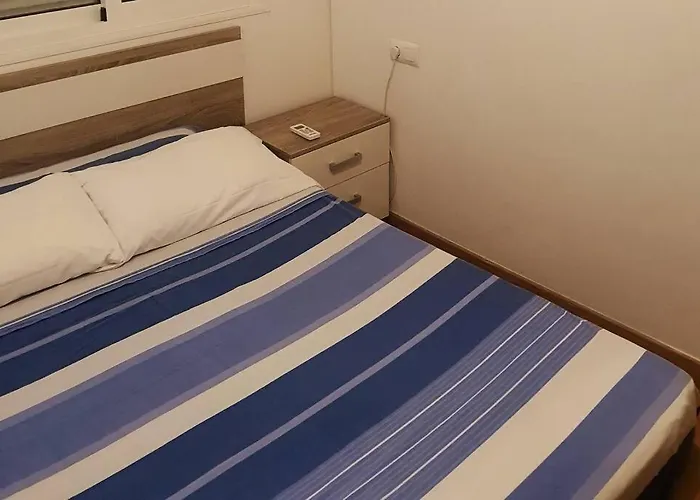 4f, Aire Acondic, 80m2, 2 Dormitorios, 4 Huespedes, Wifi Gratis 公寓 La Línea de la Concepción